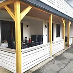 Idealer Startpunkt Für Ausflüge Und Wanderungen, 70qm, Stufenloser Zugang, Parkplatz An Der * Issigau