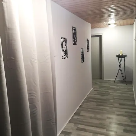 Idealer Startpunkt Fuer Ausfluege Und Wanderungen, 70qm, Stufenloser Zugang, Parkplatz An Der